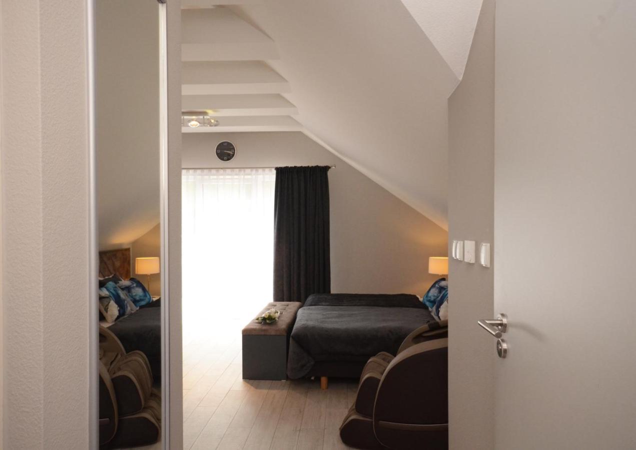 Apartamenty Biala Sowa Czarna Gora 시에나 외부 사진