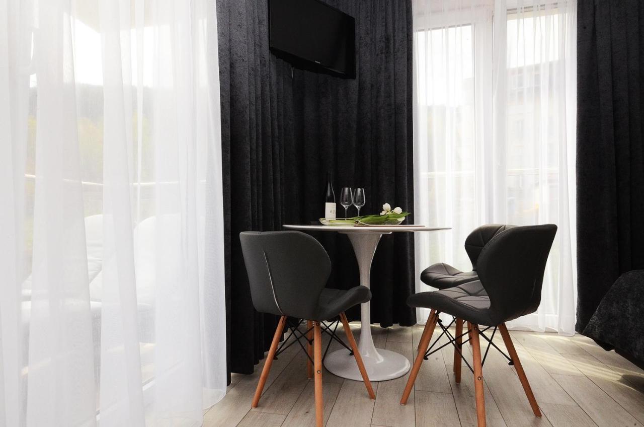 Apartamenty Biala Sowa Czarna Gora 시에나 외부 사진