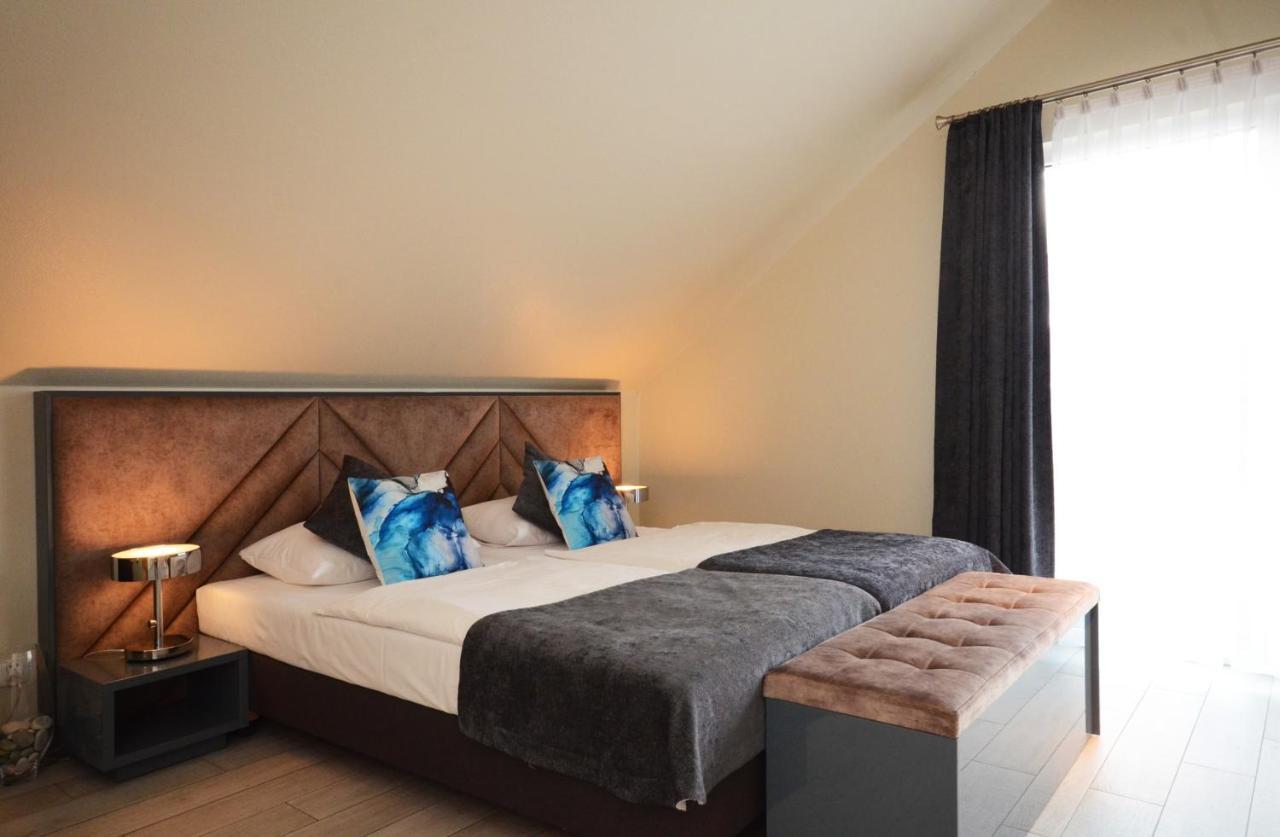 Apartamenty Biala Sowa Czarna Gora 시에나 외부 사진